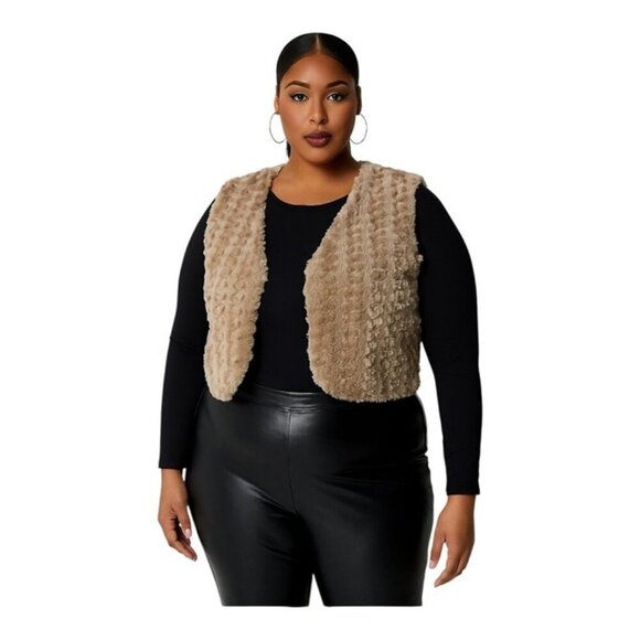Preowned Cato Fur Sleeveless Beige Vest Cardigan Jacket 22W 24W - Picture 1 of 3